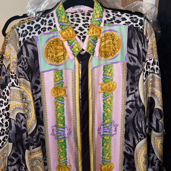 Very Rare Gianni Versace Medusa Head Paisley print silk button down shirt - Picture 5 of 10